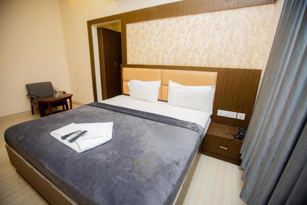 The Park Avenue Hotel - Business Class Hotel Near Central Railway Station Chennai Periyamet Exterior foto